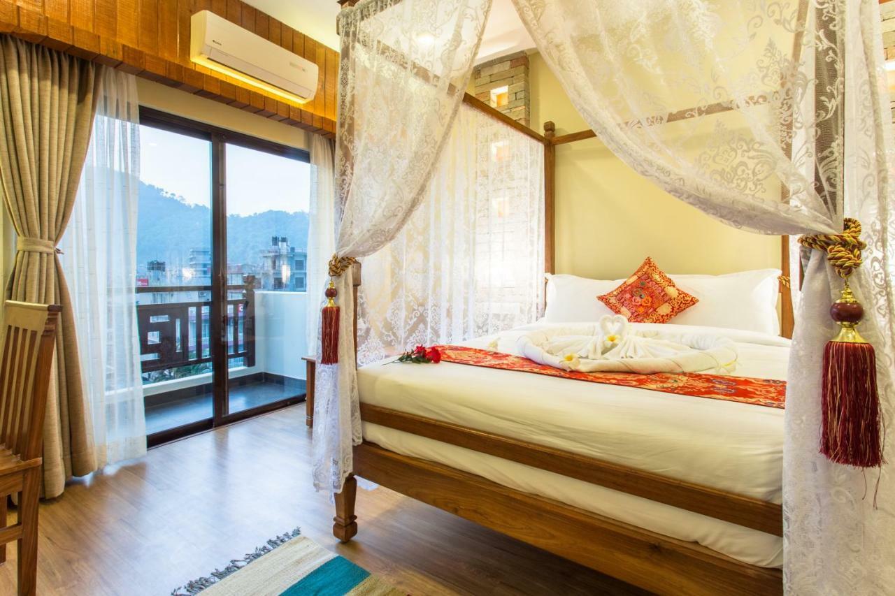 Hotel Mala Pokhara Dış mekan fotoğraf